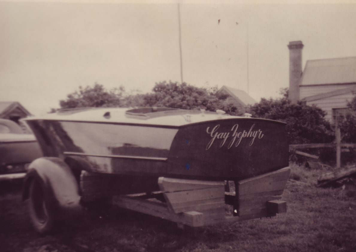 2014_gay zephyr stern view